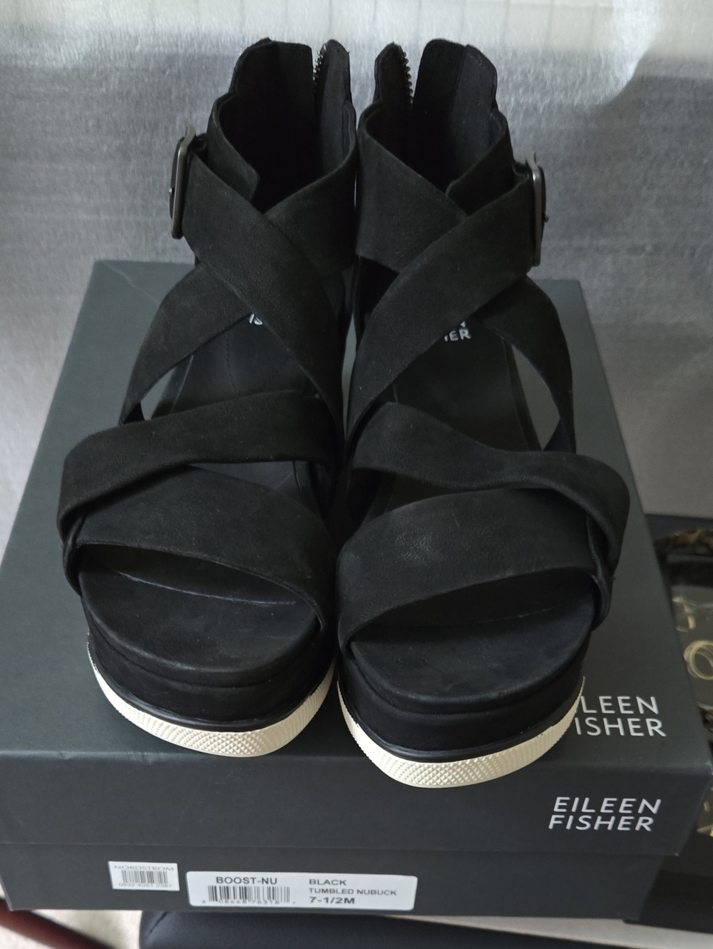 Eileen fisher sandal. Not used.
